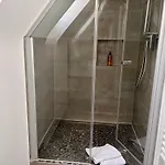 Feldmann Hotell *